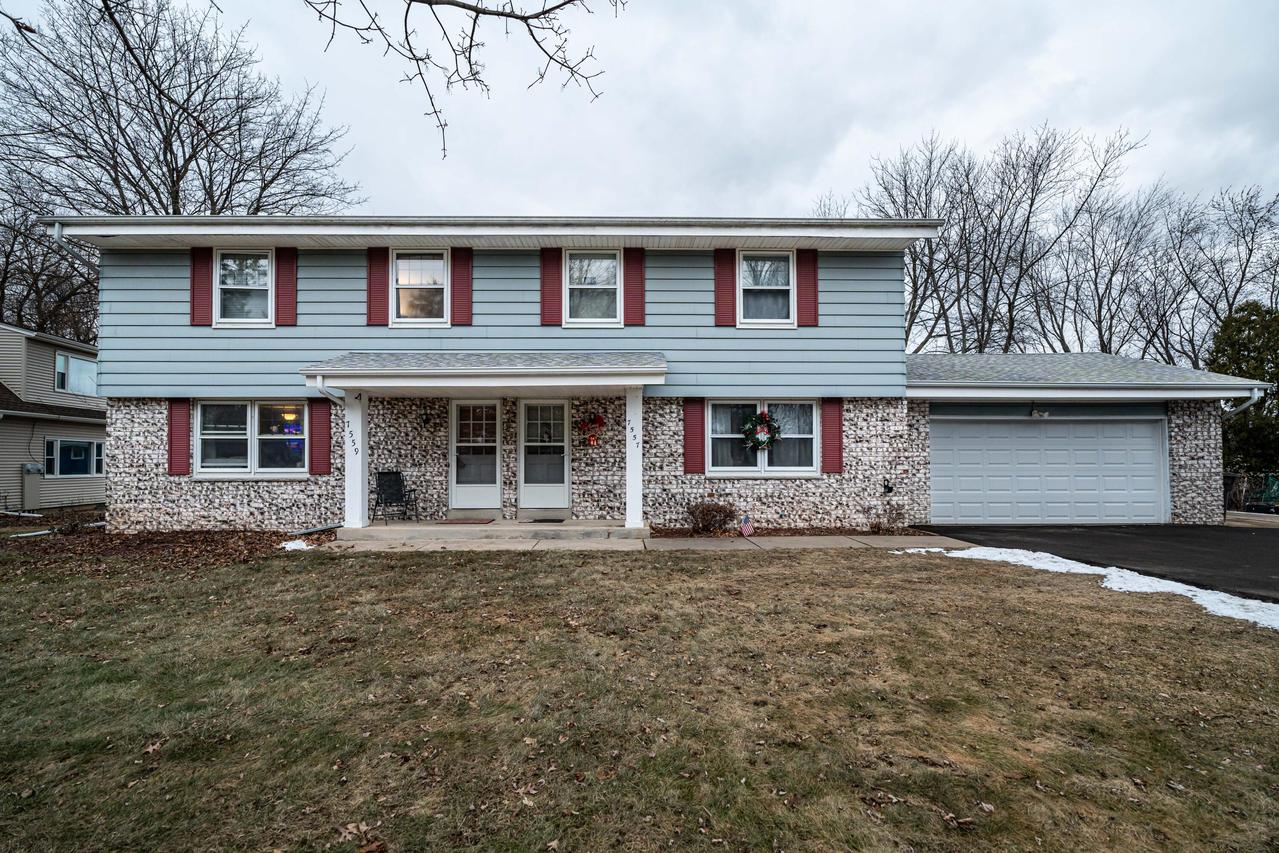 7557 S 68th St #7559, Franklin, WI 53132