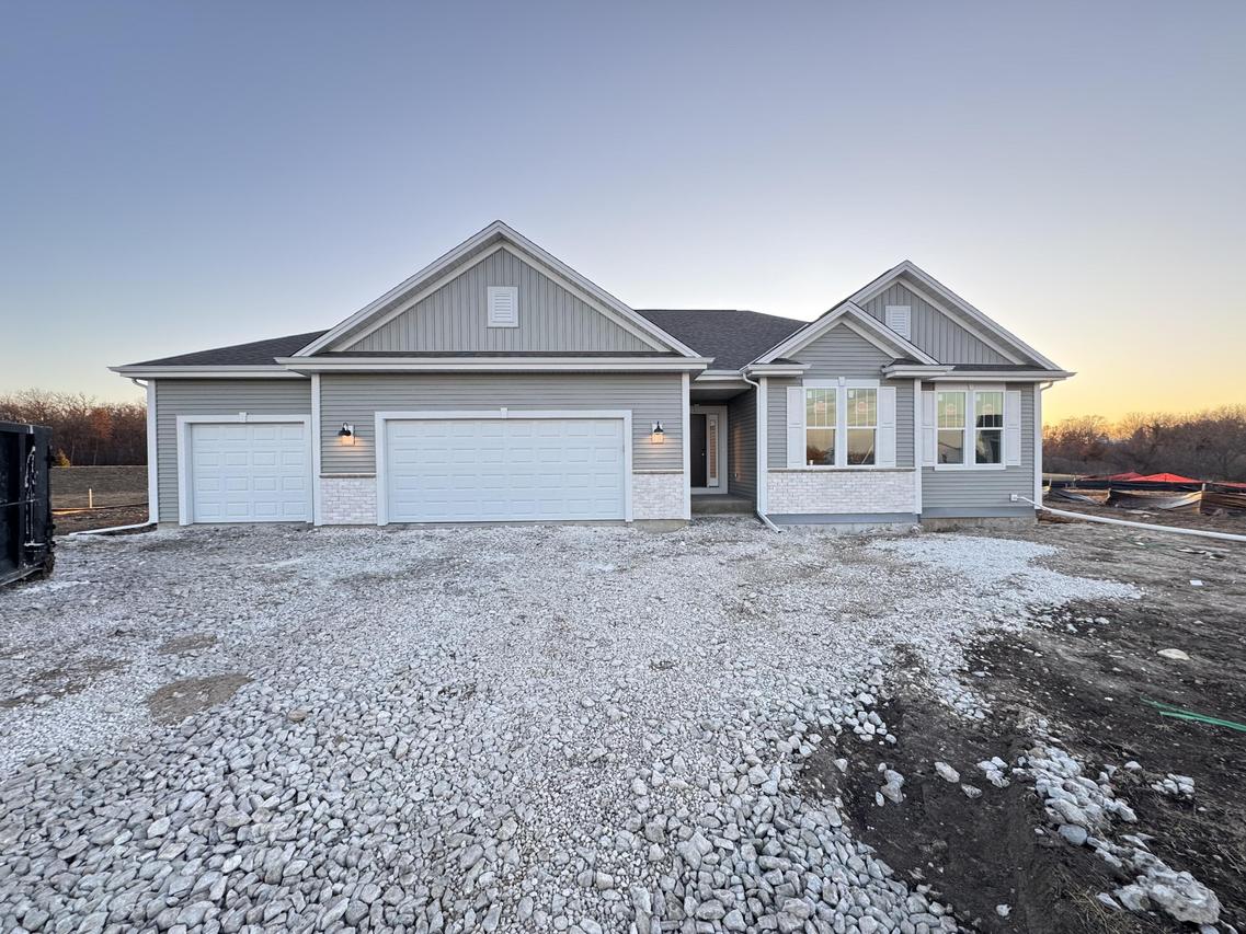 9633 S Sophia Ct, Franklin, WI 53132