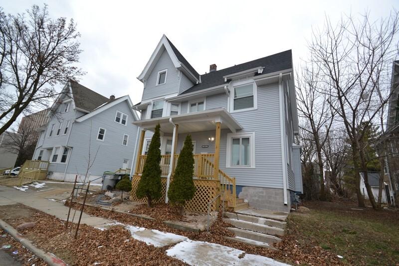 1011 N 21st St, Milwaukee, WI 53233
