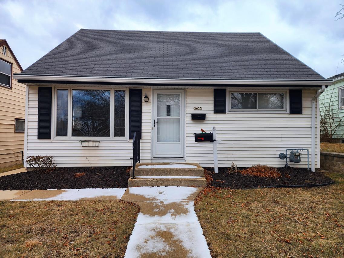 5633 N 72nd St, Milwaukee, WI 53218