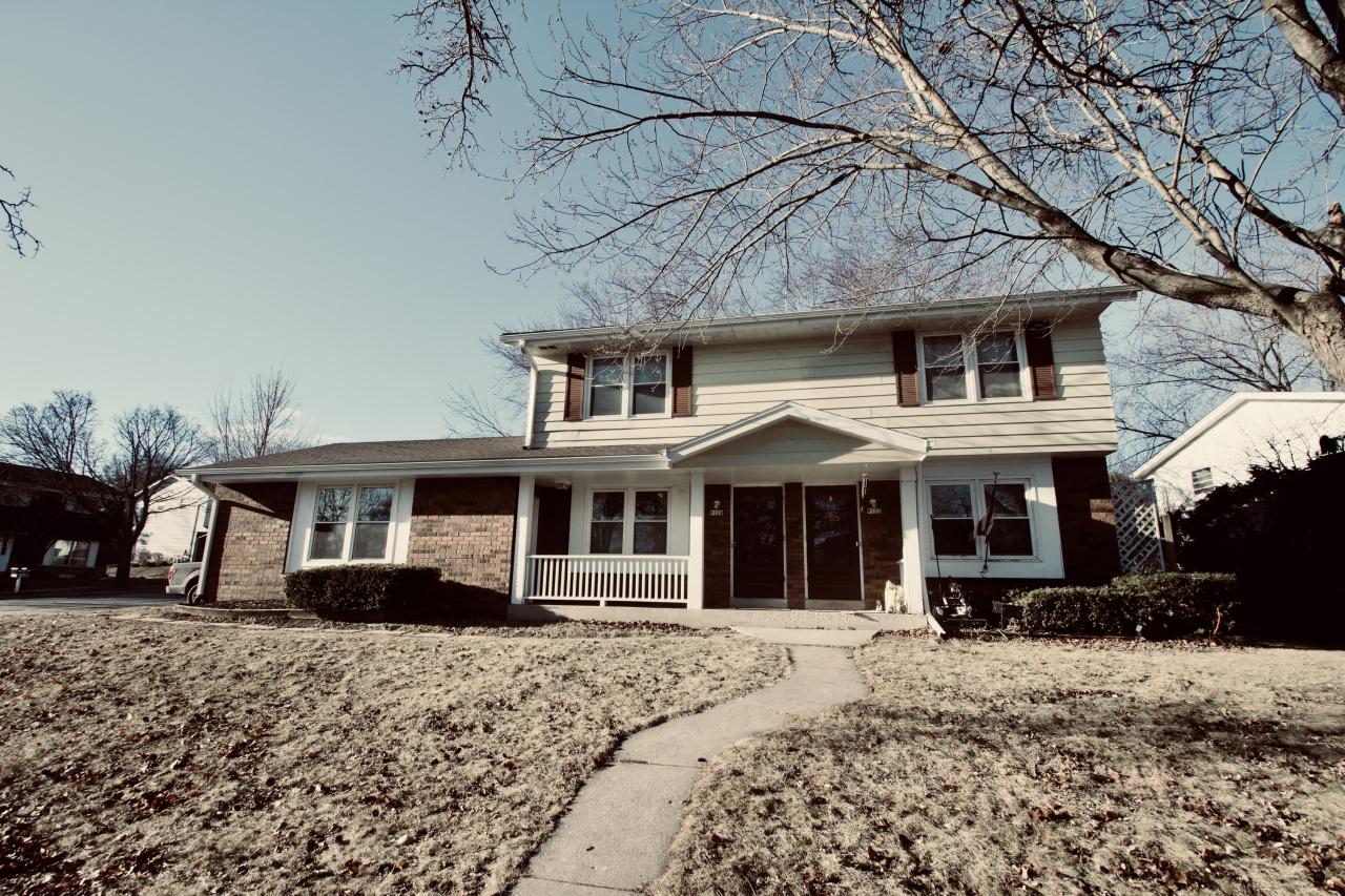 122 Kilps Ct #124, Waukesha, WI 53188