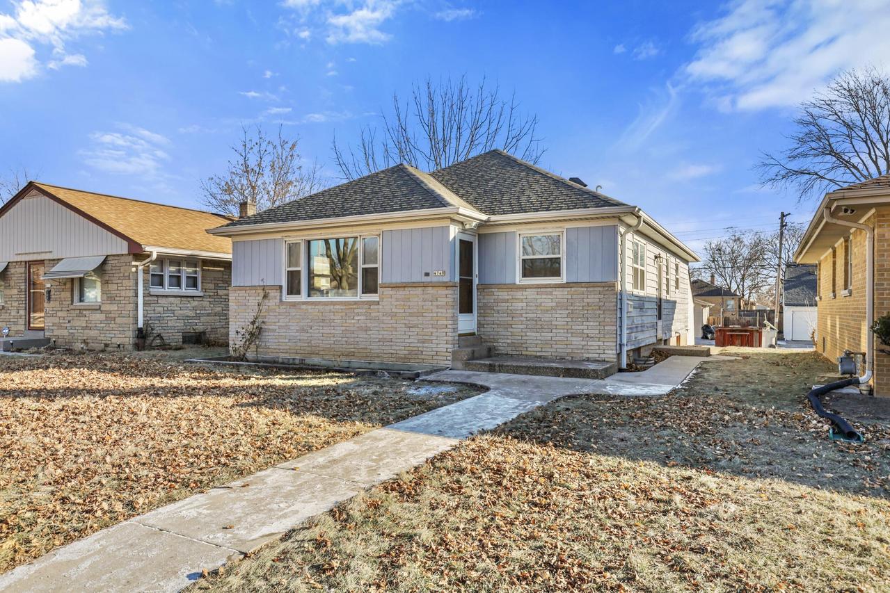 4740 N 71st St, Milwaukee, WI 53218