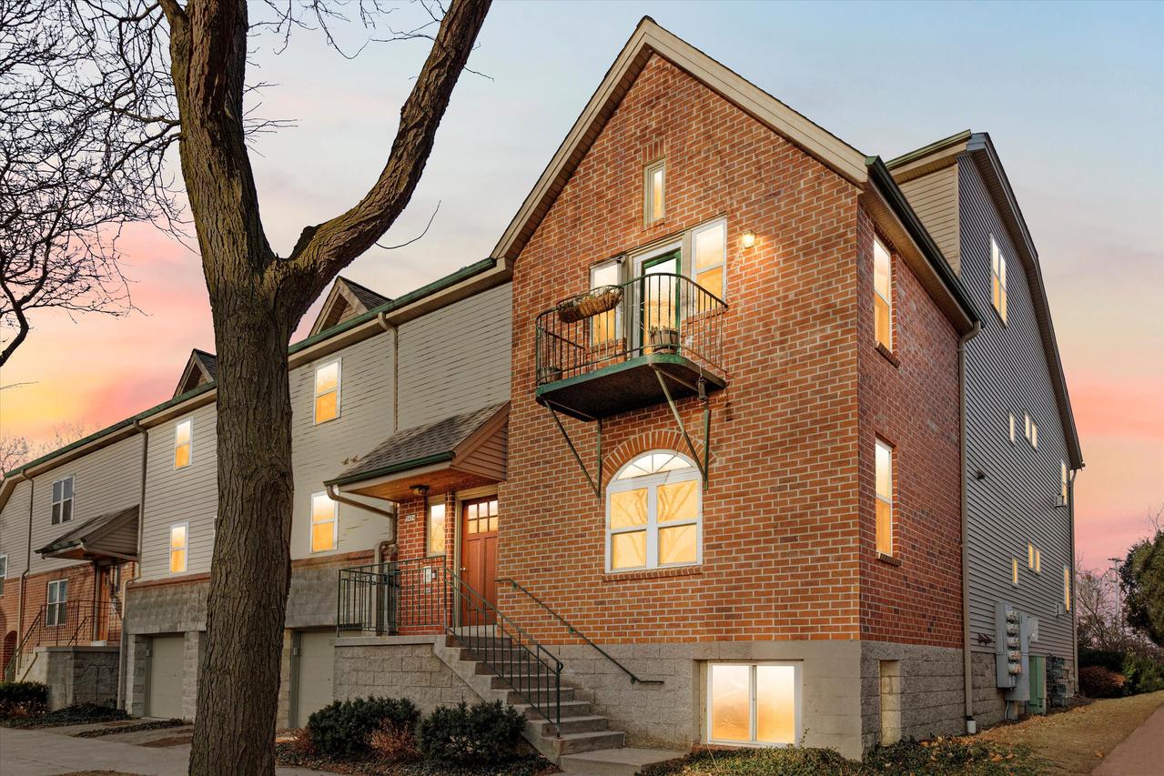 2424 S Wentworth Ave #6, Milwaukee, WI 53207