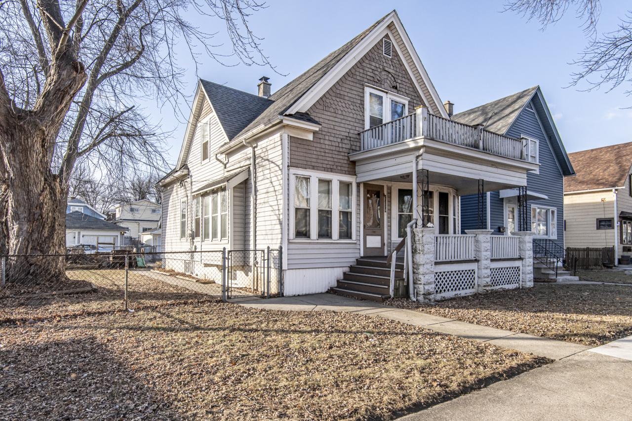 2359 S 28th St, Milwaukee, WI 53215