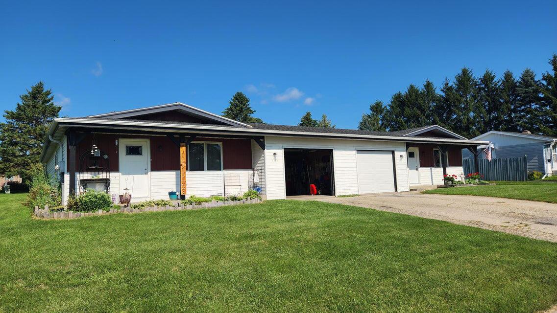 1133 Third St, Lomira, WI 53048