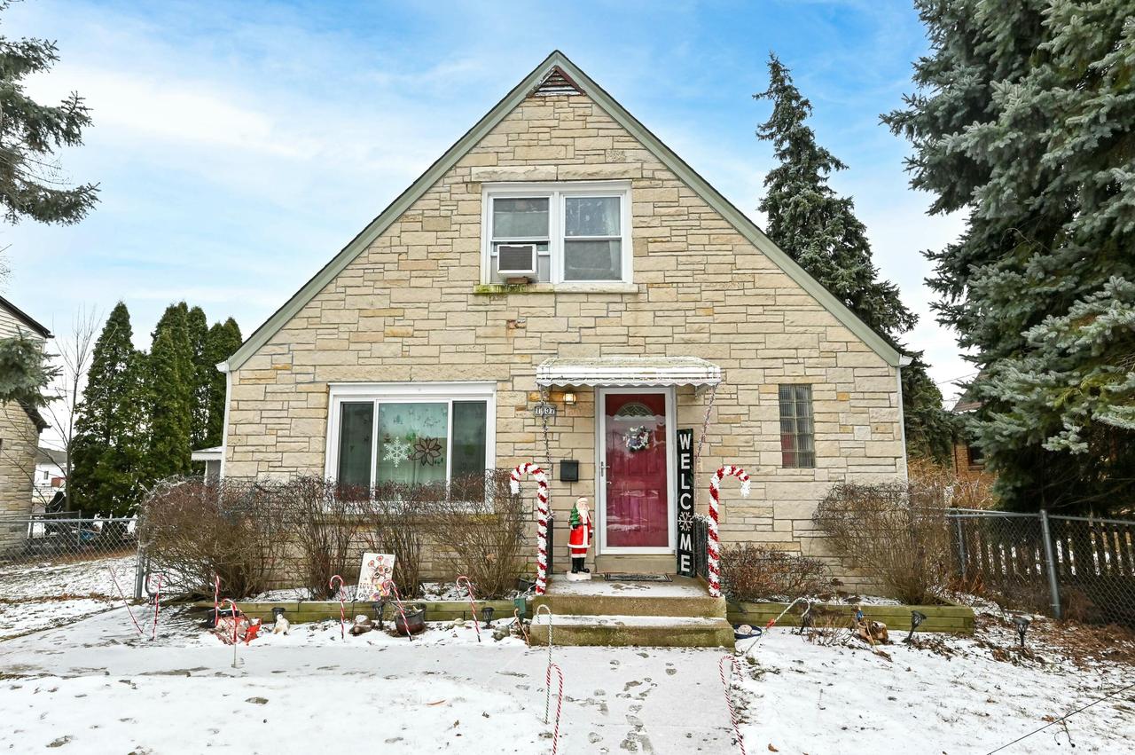 1507 Monroe Ave, South Milwaukee, WI 53172