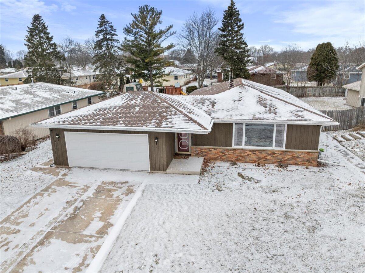 1734 N 24th St, Sheboygan, WI 53081