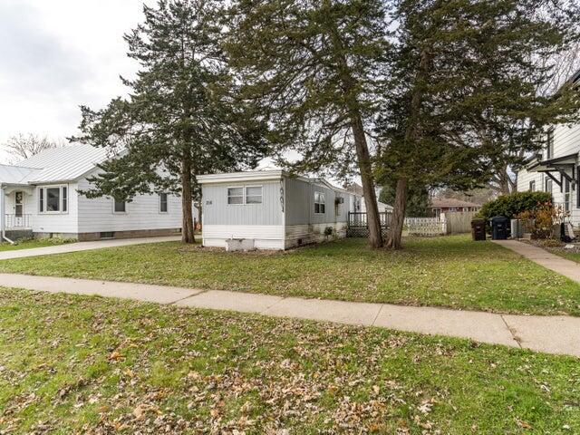 216 Lincoln Ave, West Salem, WI 54669
