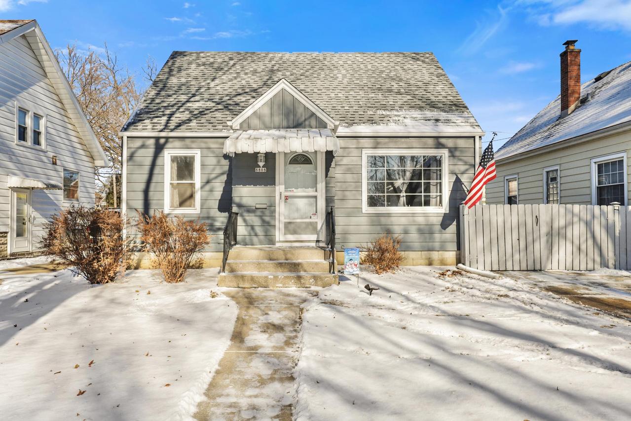 8808 W Mitchell St, West Allis, WI 53214