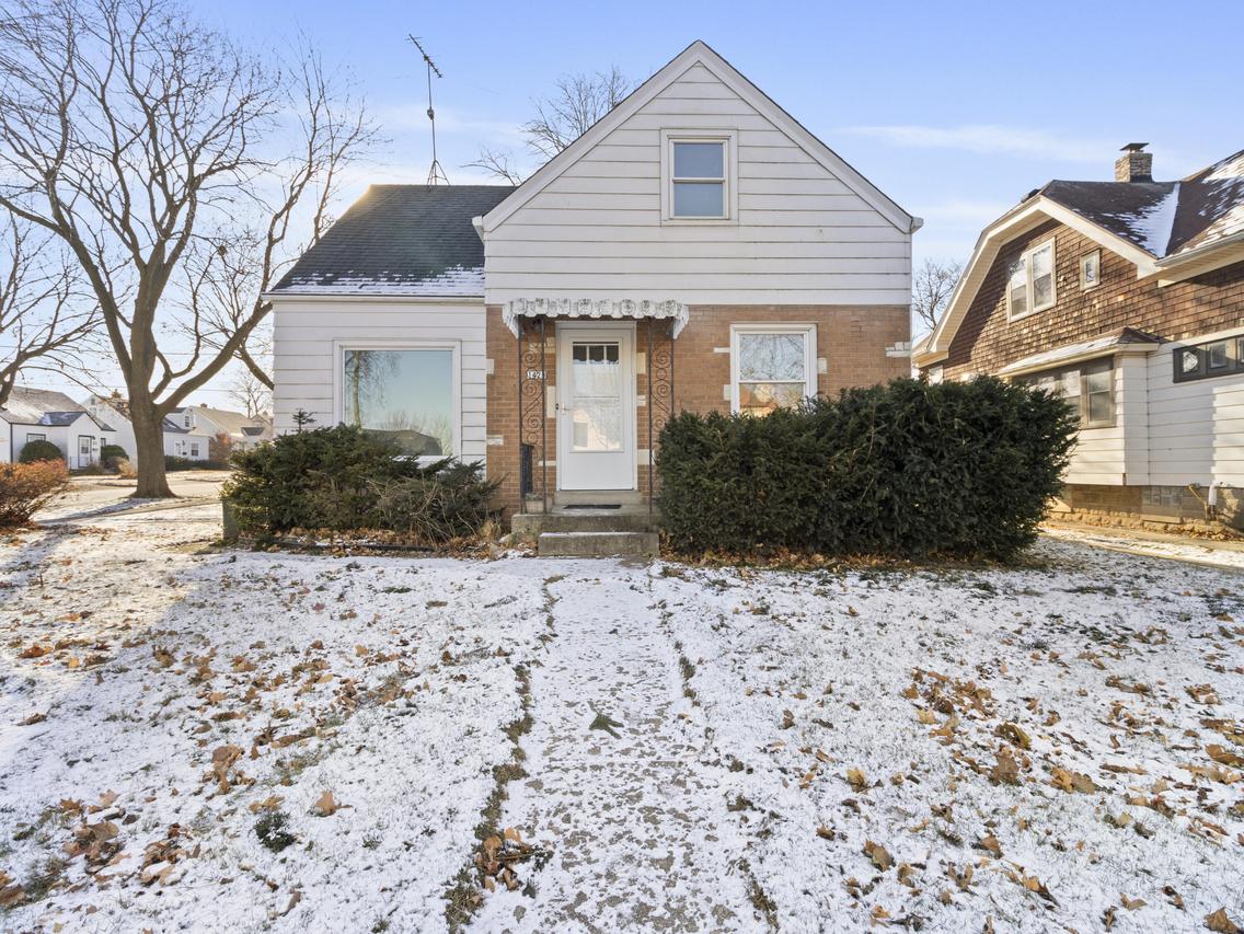 1429 E Saveland Ave, Milwaukee, WI 53207
