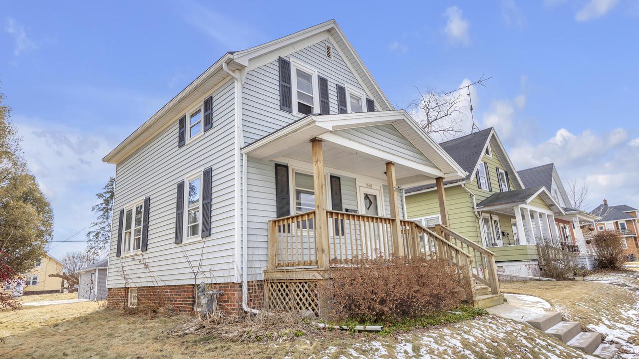 1407 Martin Ave, Sheboygan, WI 53083