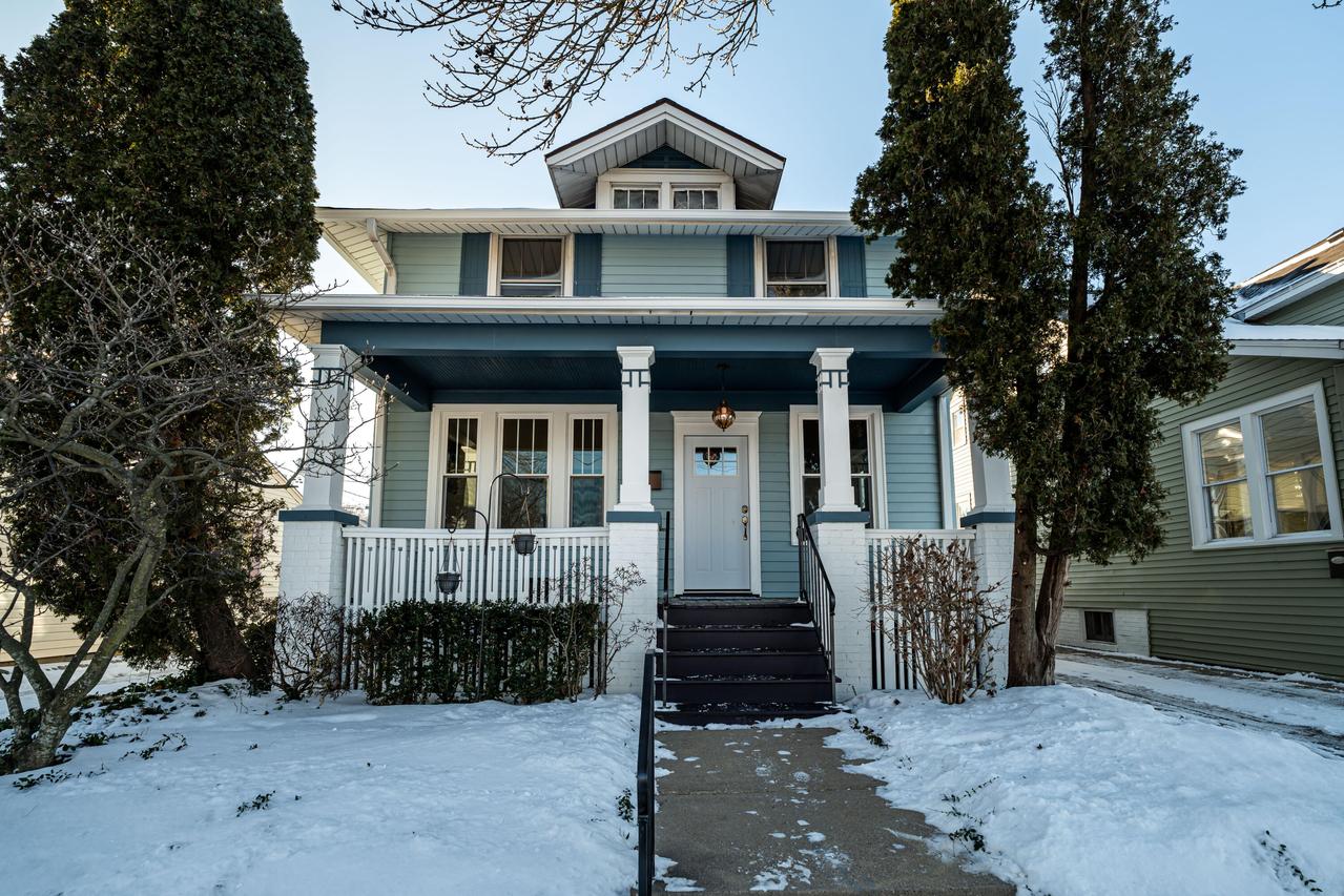 3017 Arlington Ave, Racine, WI 53403