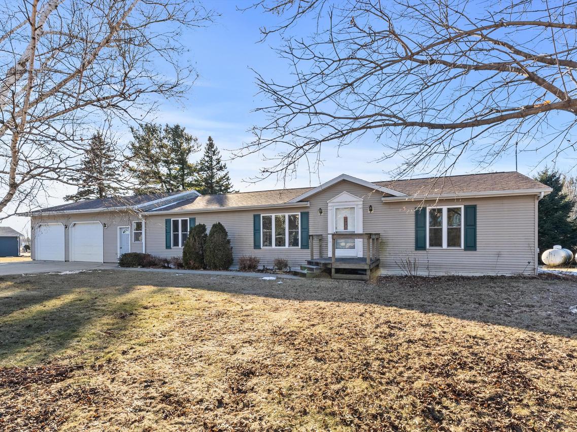 11832 Marken Rd, Meeme, WI 53042