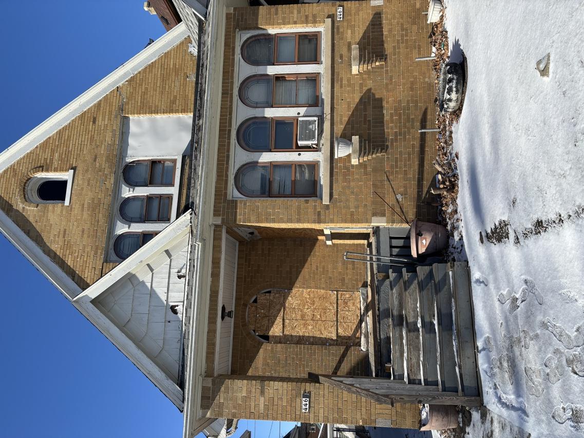 4465 N 27th St #4467, Milwaukee, WI 53209