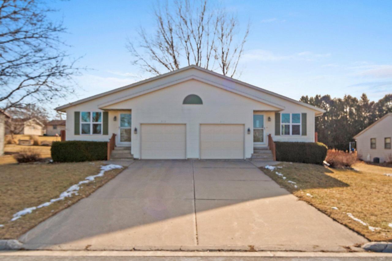 313 Pine St #311, Luxemburg, WI 54217