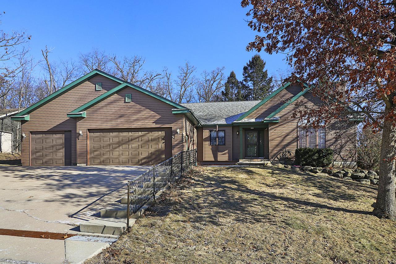 N3348 N Cherry Rd, Geneva, WI 53147