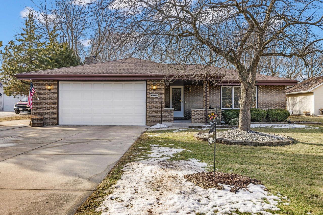 8042 104th Ave, Pleasant Prairie, WI 53158