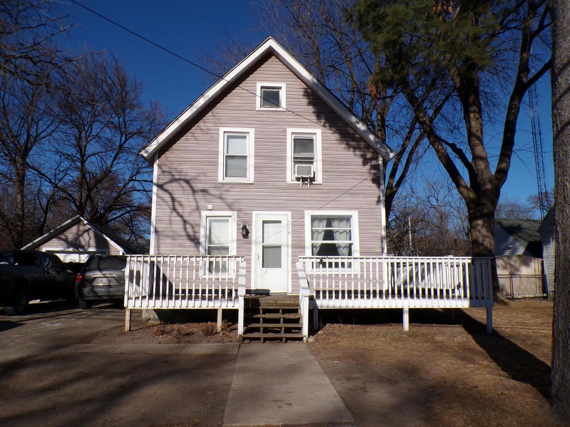 714 Madison Ave #714 1/2, Fort Atkinson, WI 53538