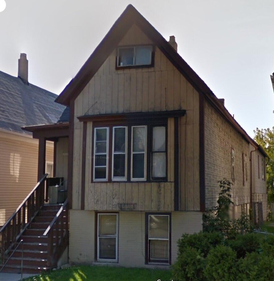 2009 S 14th St, Milwaukee, WI 53204