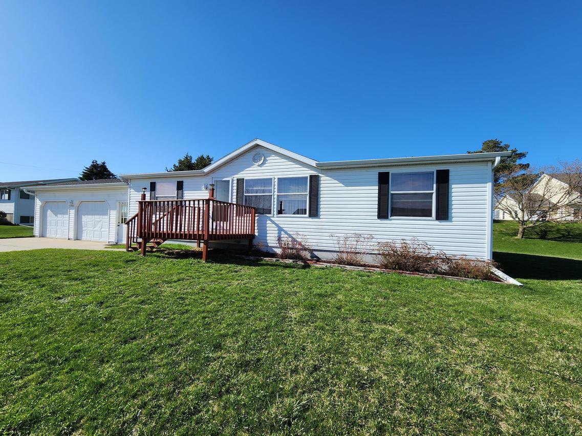 922 Rose St, Cashton, WI 54619