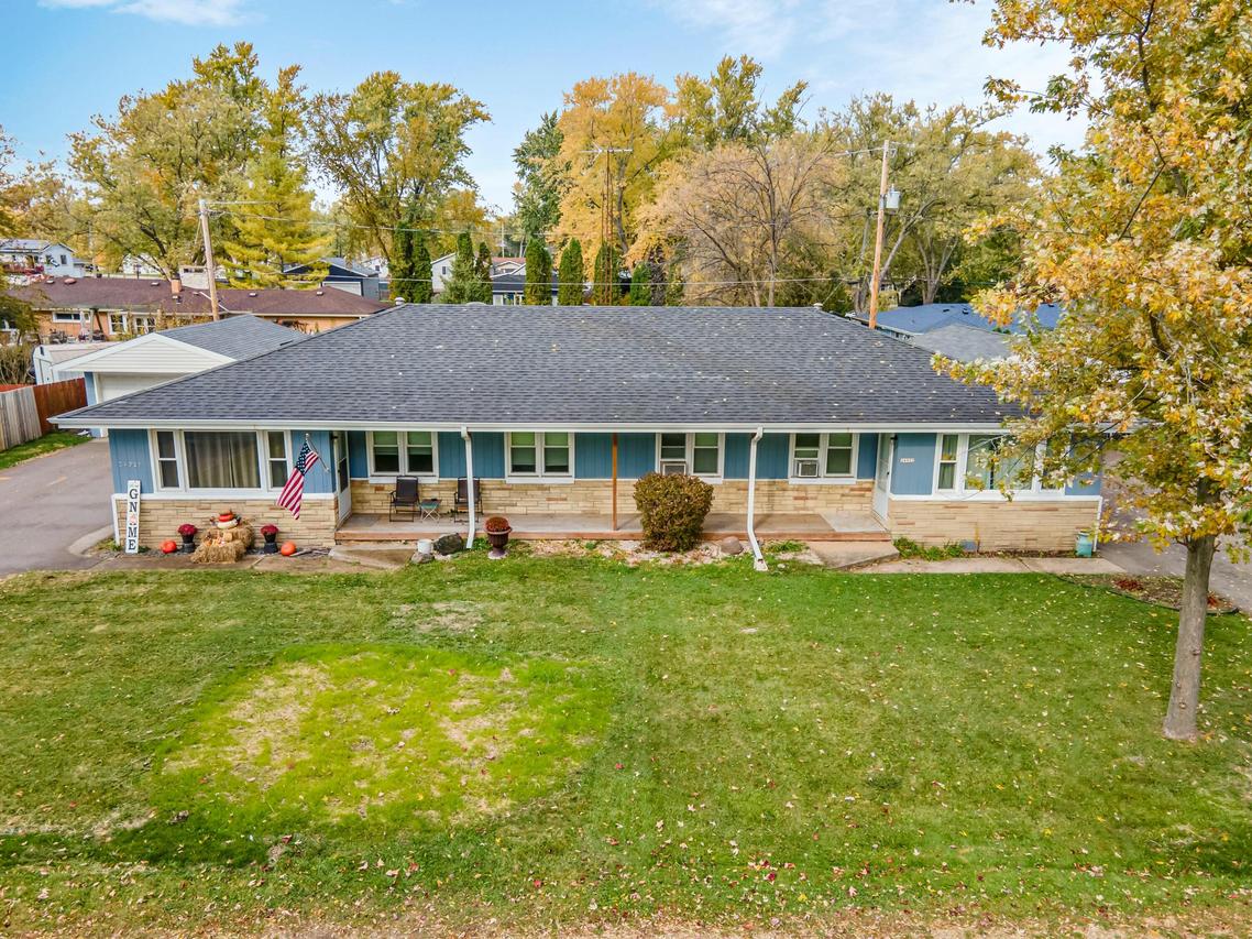 24922 74th St, Paddock Lake, WI 53168
