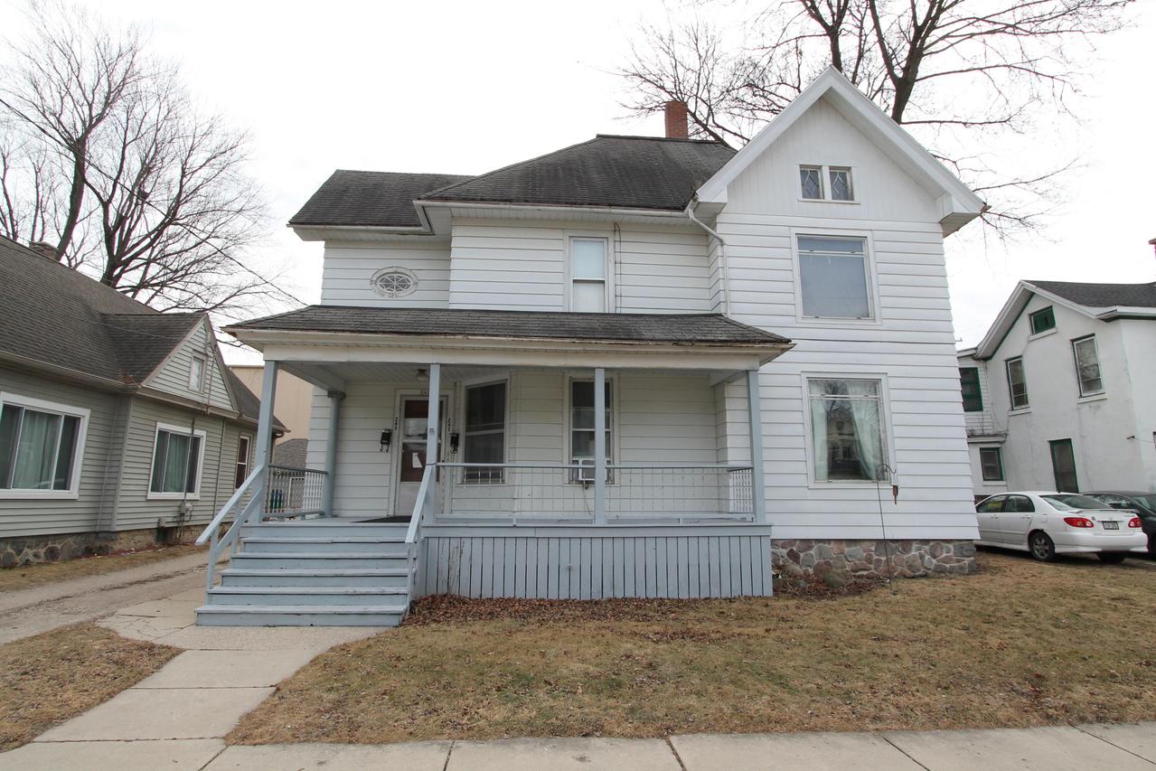 241 W Chestnut St #243, Burlington, WI 53105