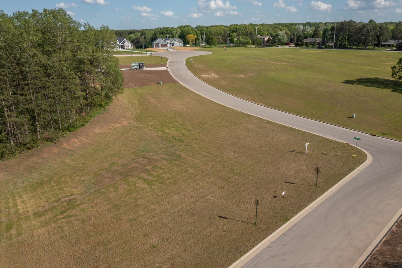 2071 Paradise Hills #Lt4, Trenton, WI 53095