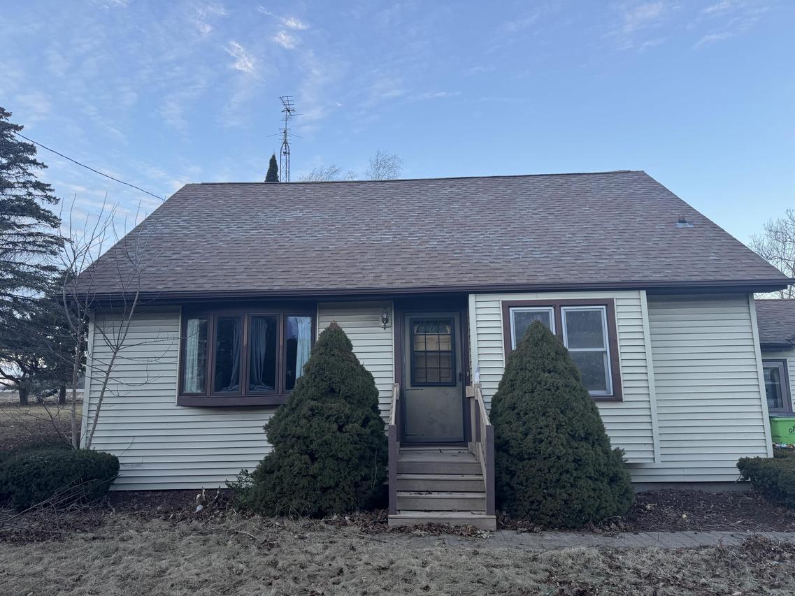 1520 North Ave, Cleveland, WI 53015