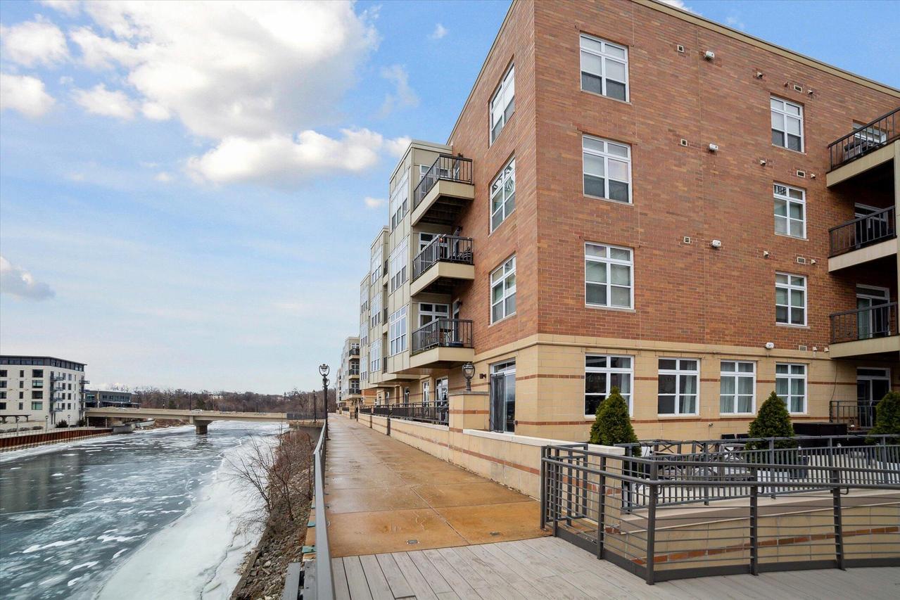 1905 N Water St #209, Milwaukee, WI 53202