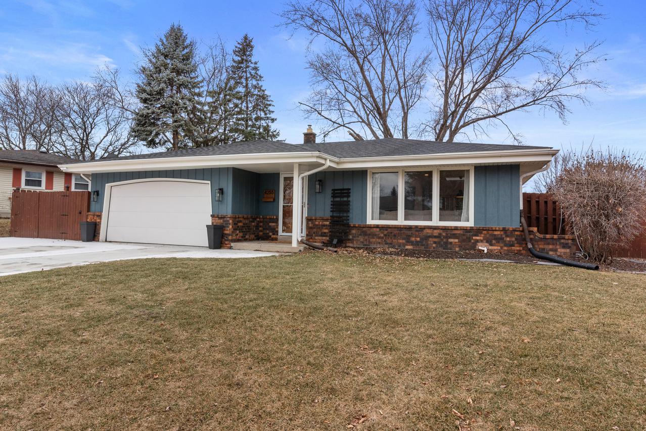 4255 S 78th St, Greenfield, WI 53220