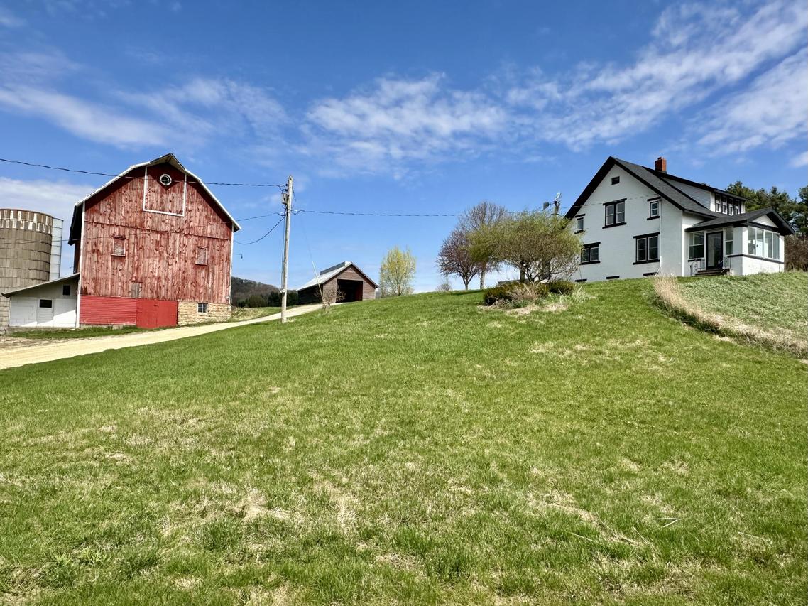 N19027 County Road F -, Dodge, WI 54661