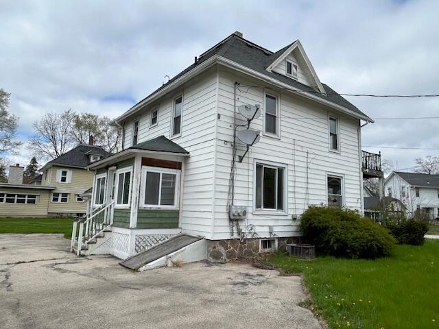 301 Pleasant St #303, Mukwonago, WI 53149