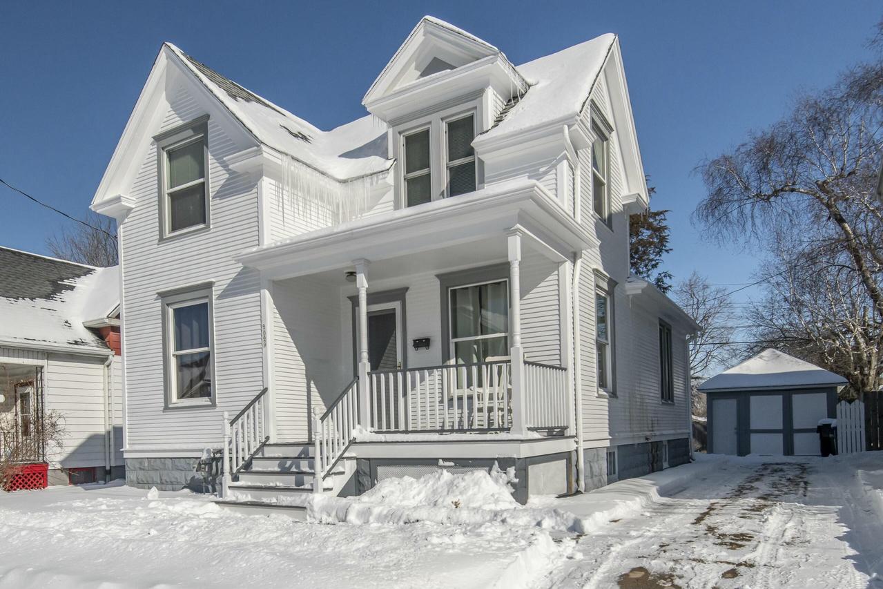 2029 Carter St, Racine, WI 53402
