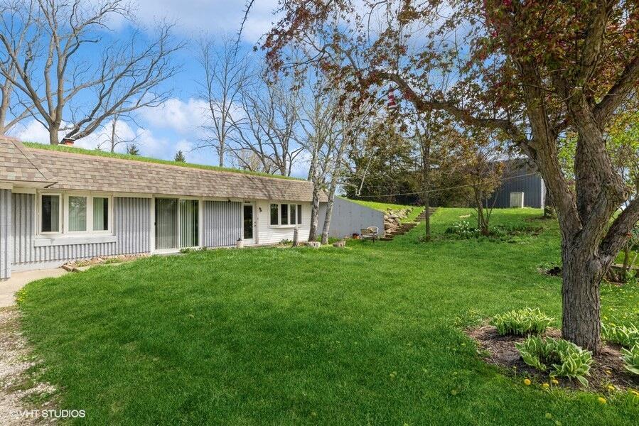 8009 184th Ave, Bristol, WI 53104