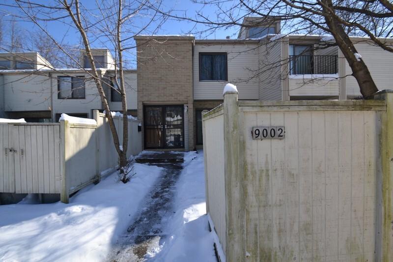 9002 N 70th St #5, Milwaukee, WI 53223