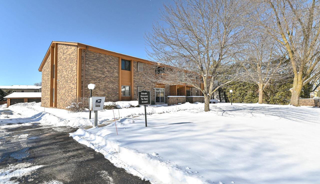 3818 Cheyenne Ct #A, Caledonia, WI 53404