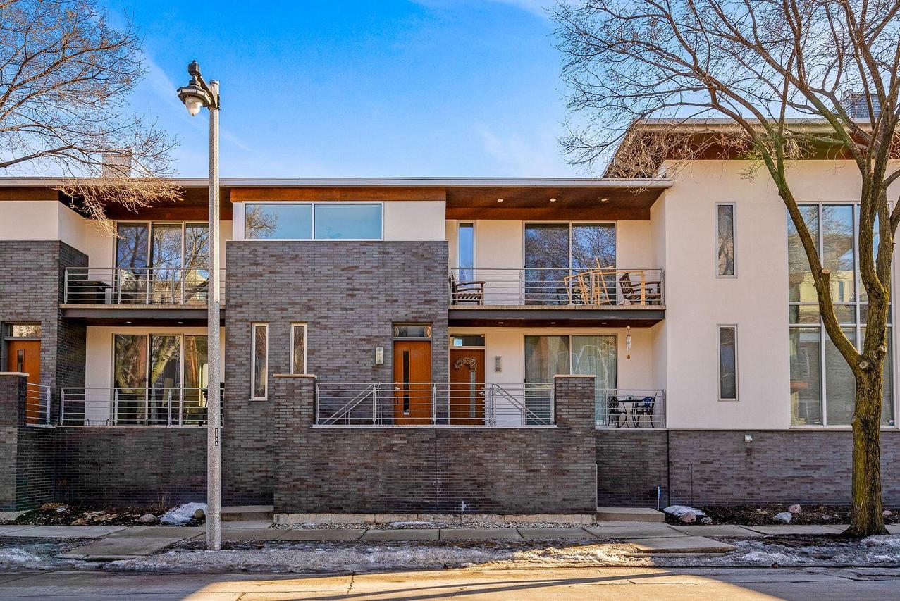 2002 N Commerce St, Milwaukee, WI 53212