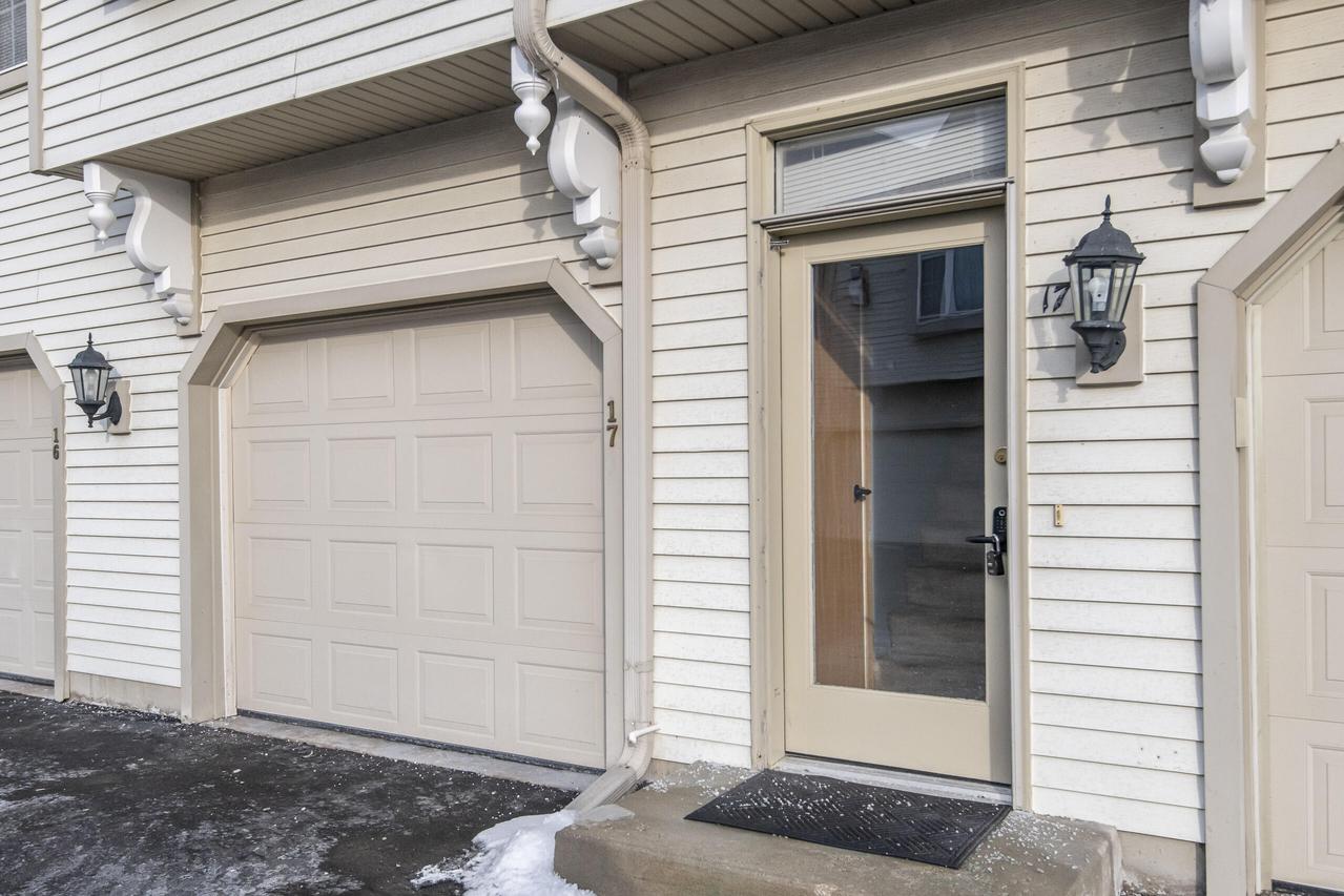 1507 92nd St #17, Sturtevant, WI 53177