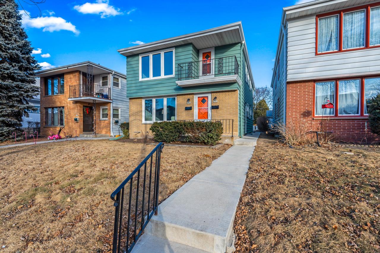 3700 S Herman St #3702, Milwaukee, WI 53207