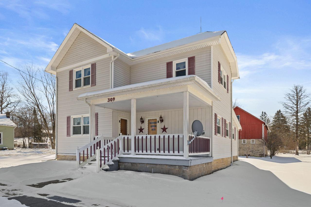 309 E Main St, Rochester, WI 53105