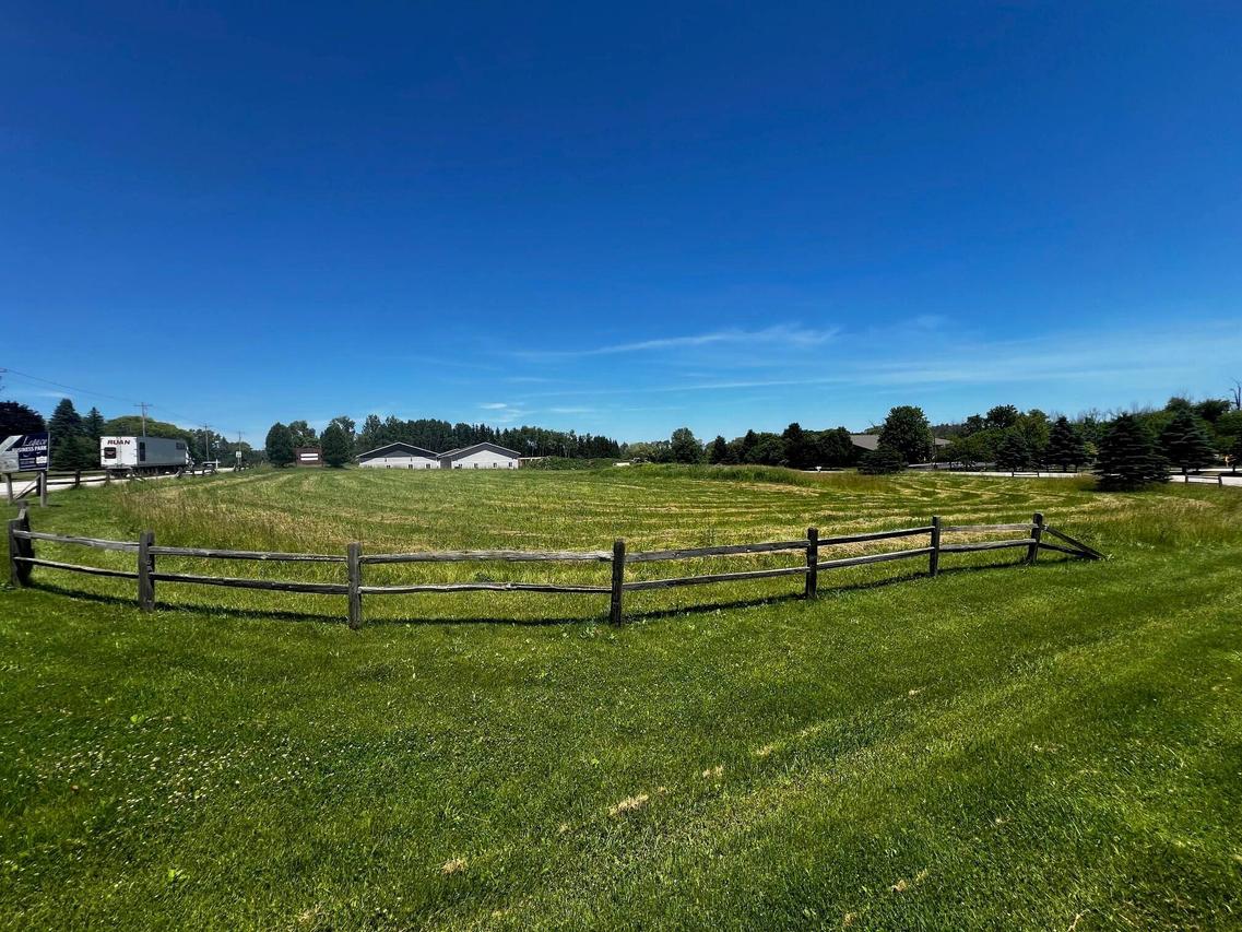 Lt1 Double Tree Ln, Grafton, WI 53024