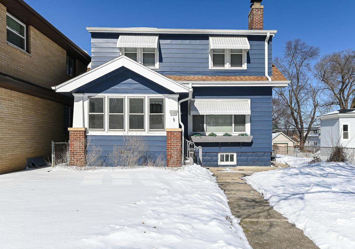 3750 E Van Norman Ave, Cudahy, WI 53110