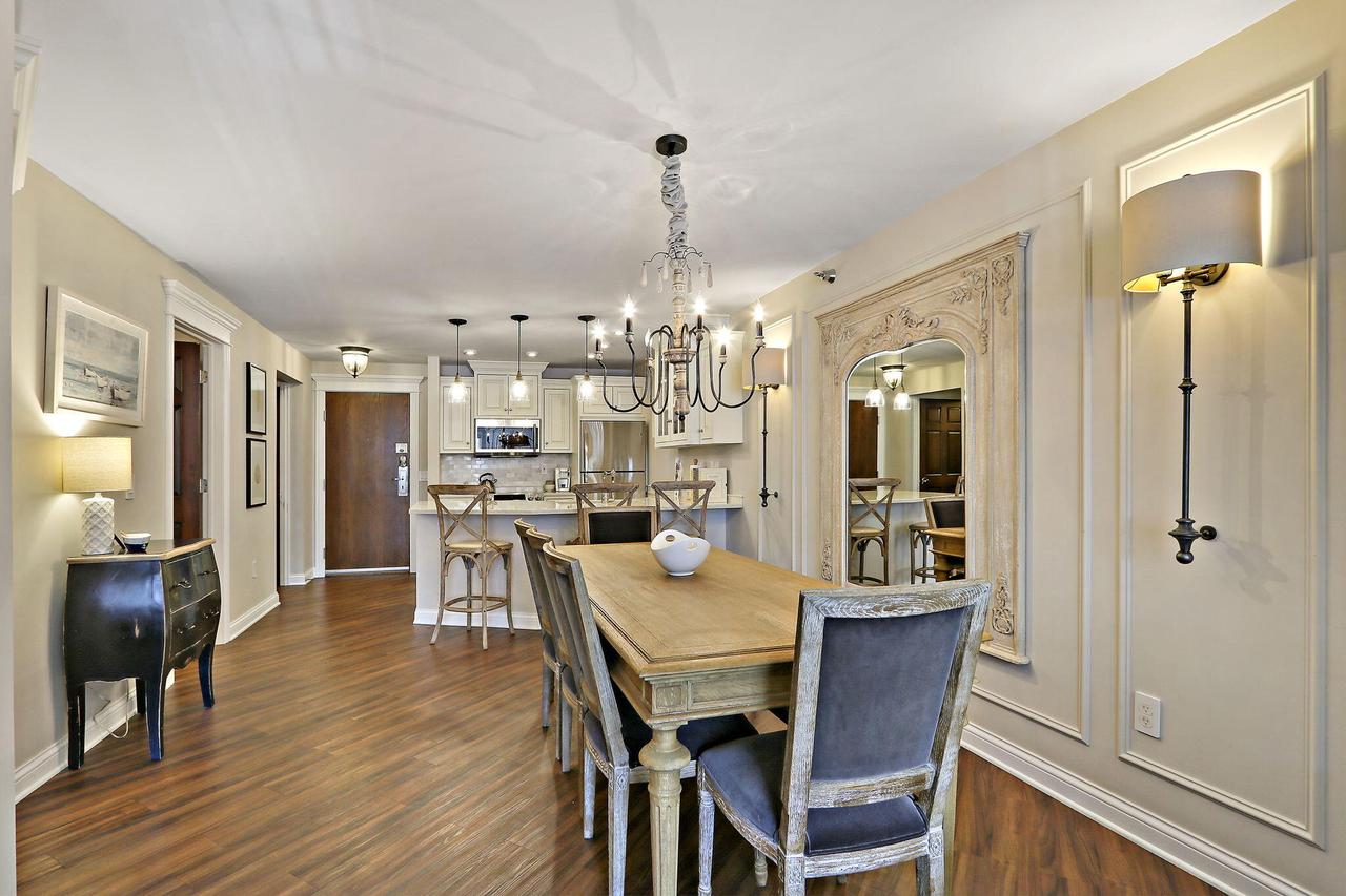 111 Center St #305, Lake Geneva, WI 53147