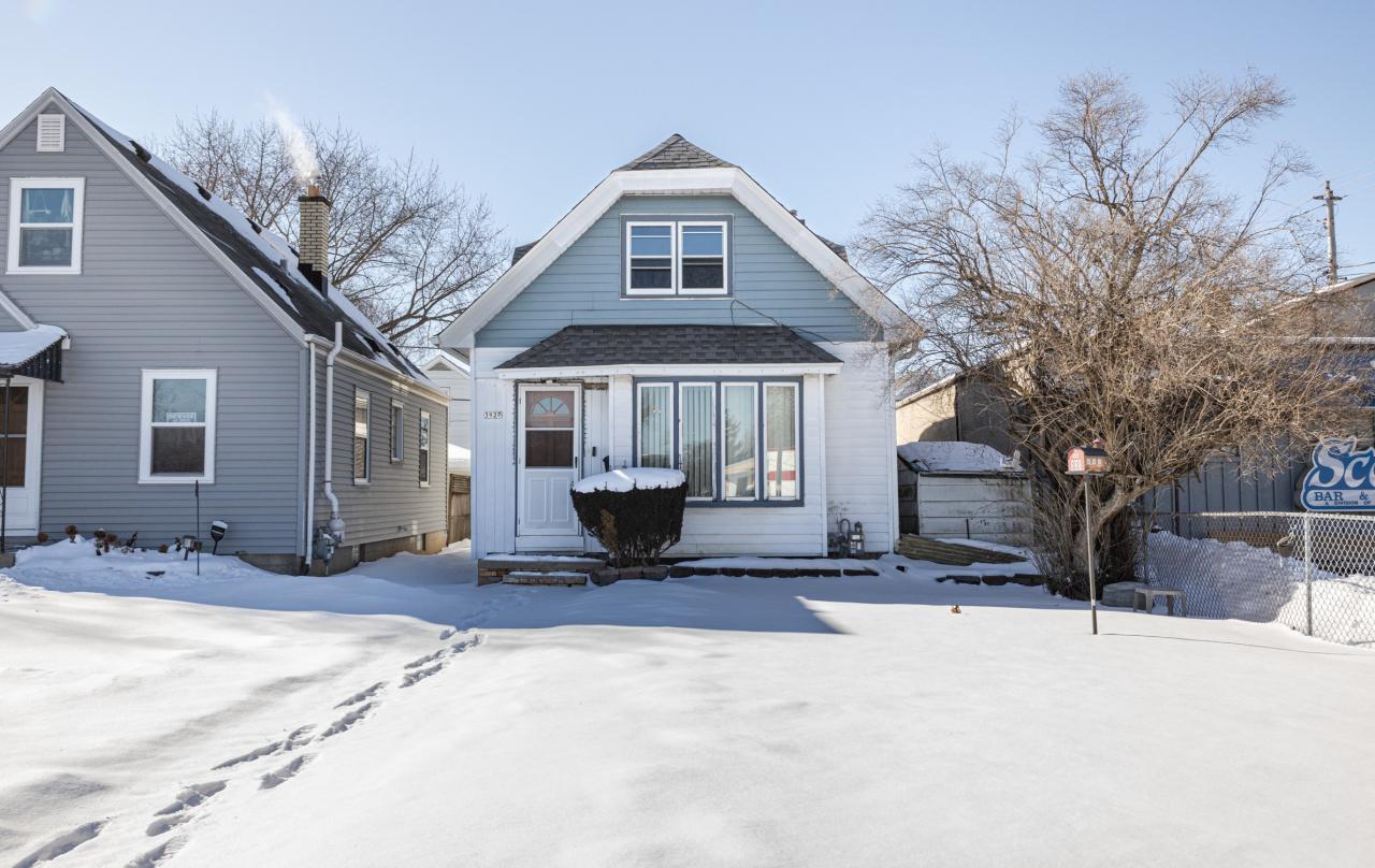 3927 S Clement Ave, Milwaukee, WI 53207