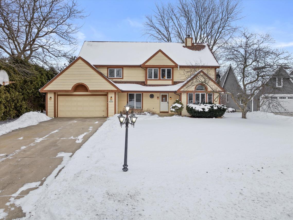 W164N11136 Kings Way, Germantown, WI 53022
