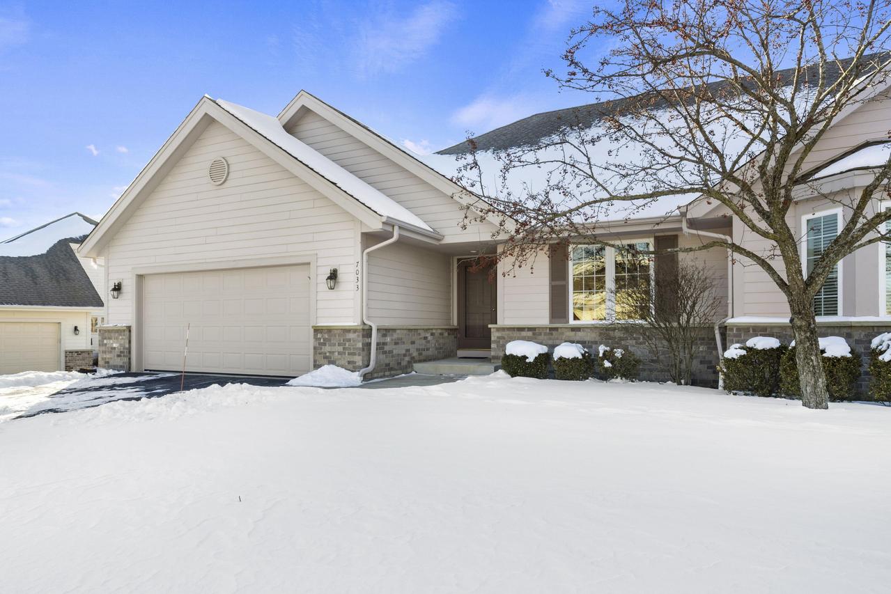 7033 W Mequon Tr., Mequon, WI 53092