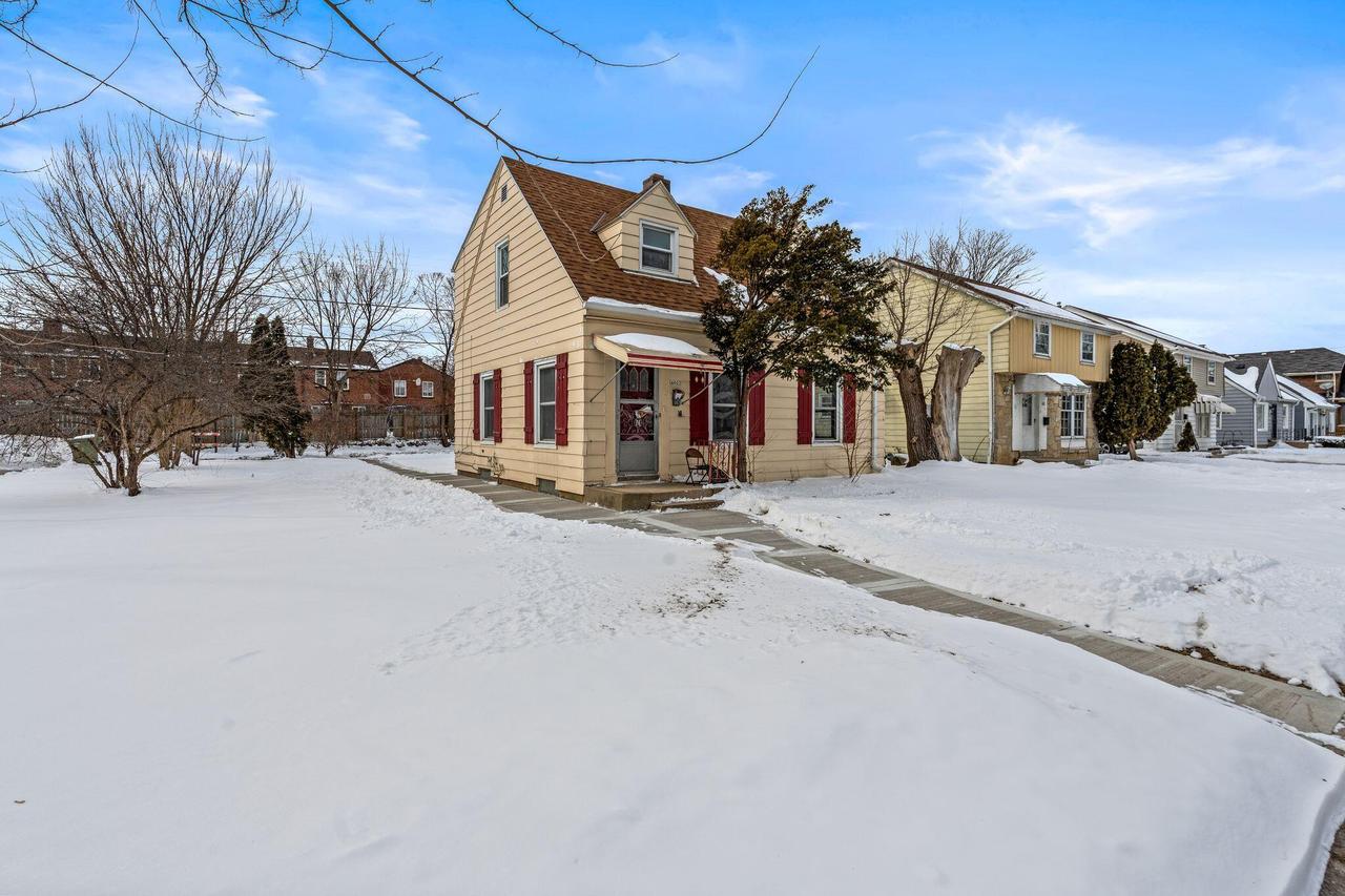 4603 N 24th Pl, Milwaukee, WI 53209