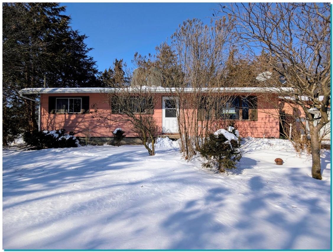 W3295 Johnsburg Rd, Calumet, WI 54937