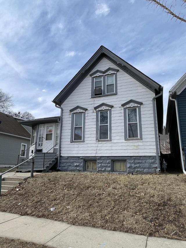 711 S 25th St, Milwaukee, WI 53204
