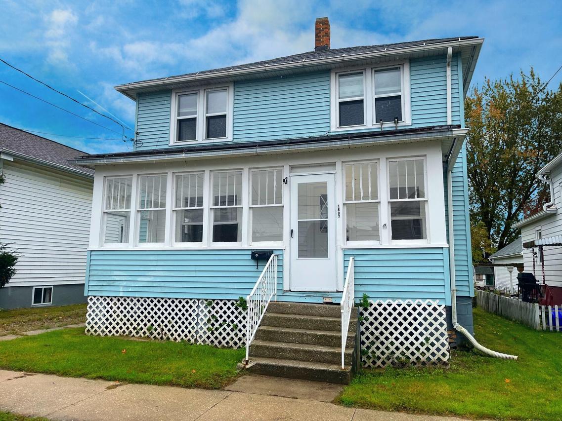 1807 21st St, Two Rivers, WI 54241